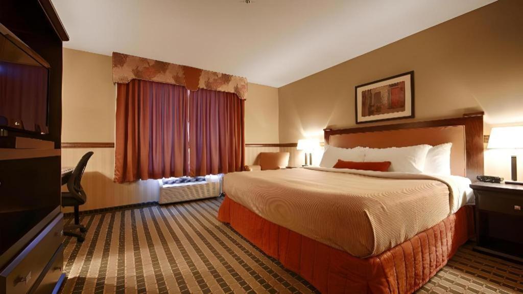 Best Western Diamond Inn Three Hills Exterior foto